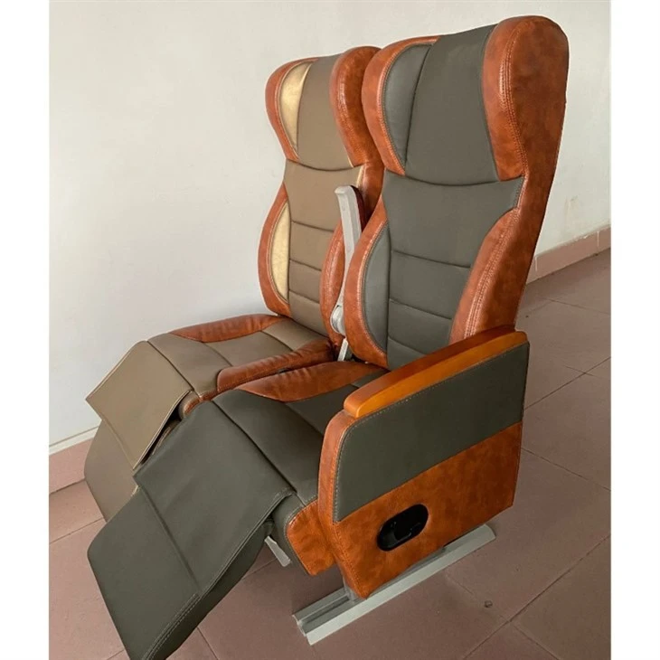 Seat with adjustable back